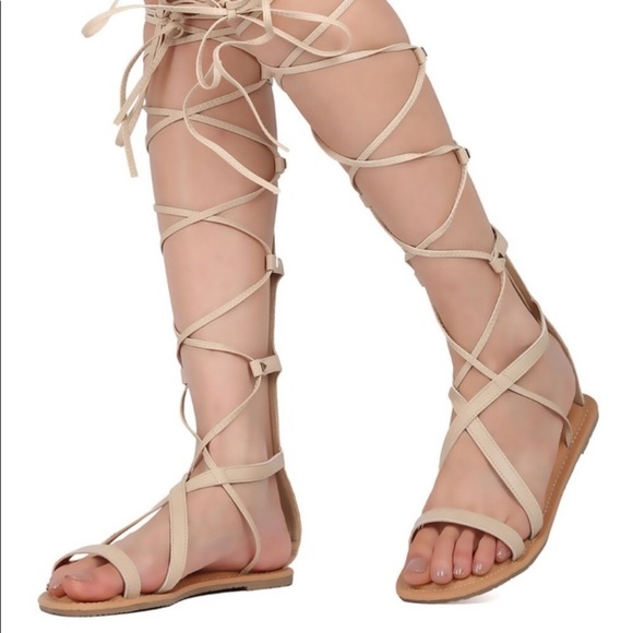 Wild Diva Shoes - Wild Diva gladiator sandals size 7